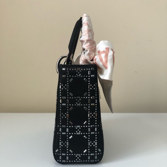 Mini Lady Dior black satin with cristals - Picture 4 of 12